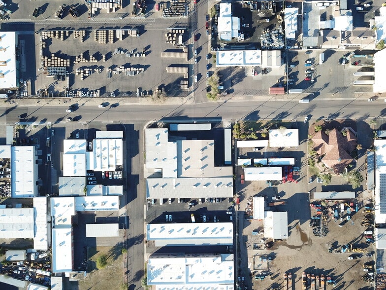 More Photos Of 2115 W Mountain View Rd, Phoenix Manufacturing For Lease