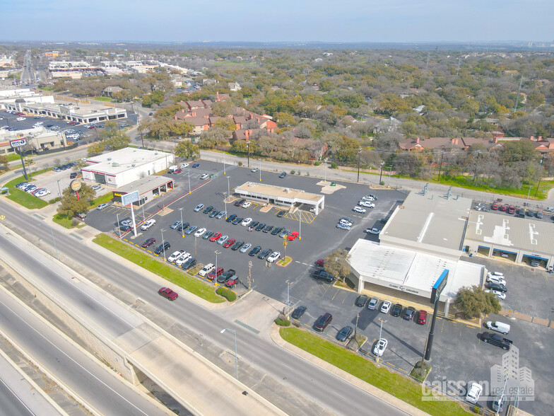 Primary Photo Of 12836 Us-281 Hwy N, San Antonio Auto Dealership For Lease