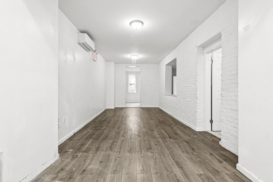 More Photos Of 374 Myrtle Ave, Brooklyn Storefront Retail Residential For Lease