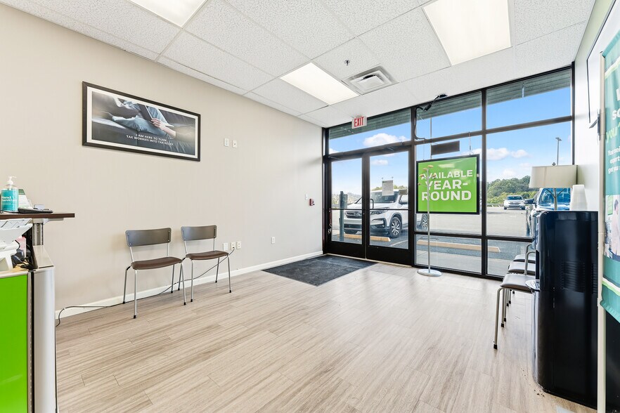 More Photos Of 7100 Willie G Ave, Morgantown Storefront For Sale