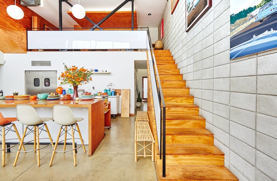 More Photos Of 1432-1434 Abbot Kinney Blvd, Venice Storefront Retail Office For Lease