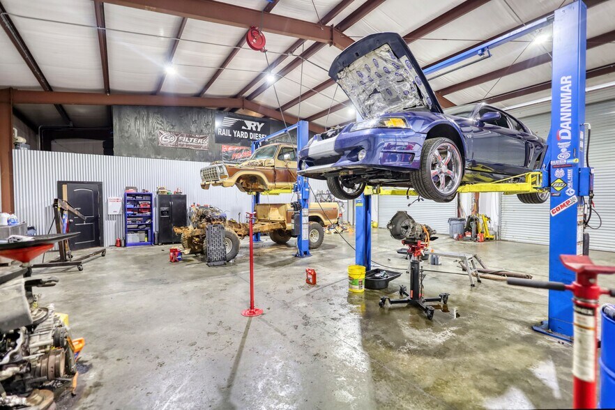 More Photos Of 200 Railroad St, Monticello Industrial For Sale