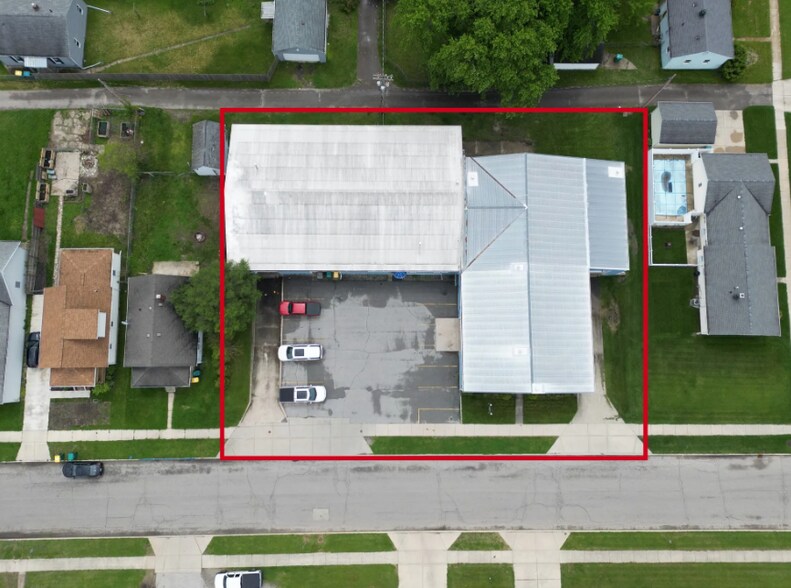 More Photos Of 2017 W 6th St, Mishawaka Warehouse For Lease
