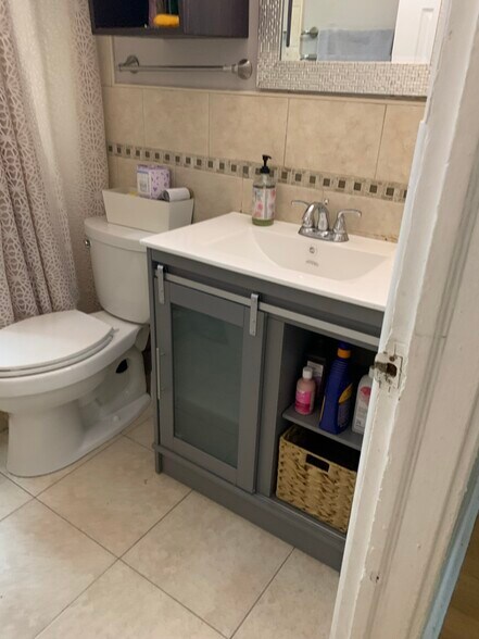 More Photos Of 769 NW 10th St, Miami Apartments For Sale