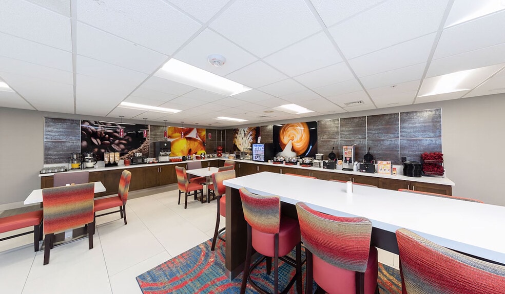 More Photos Of 1005 S Moorland Rd, Brookfield Hotel For Sale