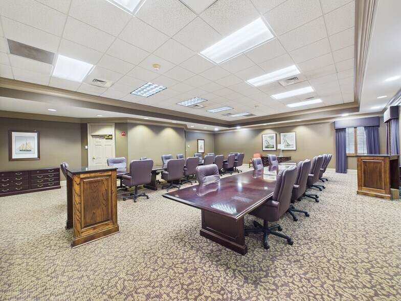 More Photos Of 201 E Dr Hicks Blvd, Florence Medical For Sale