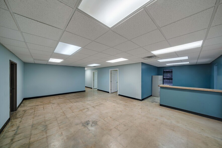 More Photos Of 4909 Fulton St, Houston Warehouse For Lease