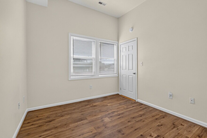 More Photos Of 1271-1275 Meigs Pl NE, Washington Apartments For Sale