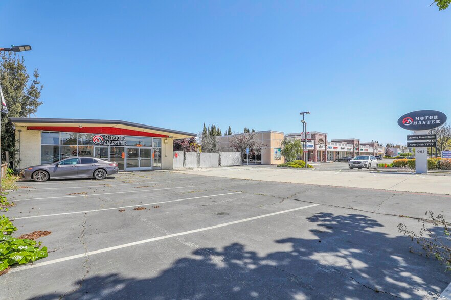 More Photos Of 953 W El Camino Real, Sunnyvale Auto Dealership For Lease
