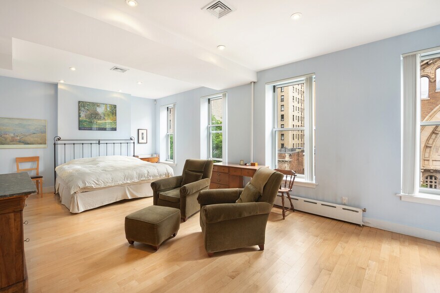 More Photos Of 210 W 82nd St, New York Apartments For Sale