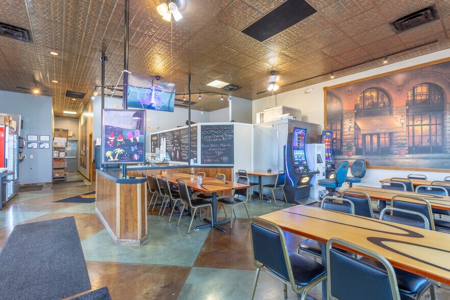 More Photos Of 100 Ridgeview Dr, Smithfield Storefront For Sale