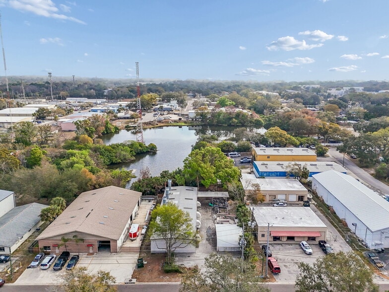 More Photos Of 1060 Harbor Lake Dr, Safety Harbor Light Manufacturing For Sale