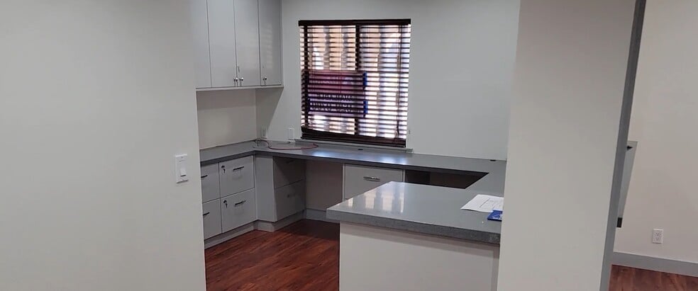 More Photos Of 3231 Waring Ct, Oceanside Medical For Sale