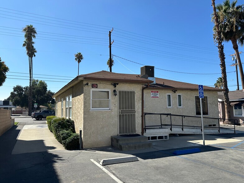 More Photos Of 3783 Arlington Ave, Riverside Office For Lease