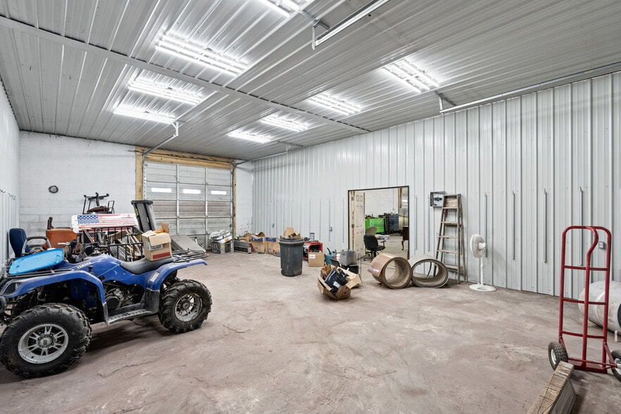 More Photos Of 101 Watering St, Tabor City Flex For Sale