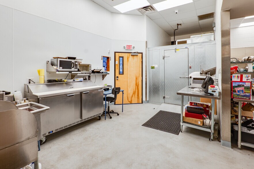 More Photos Of 844 Olive St, Eugene Restaurant For Lease