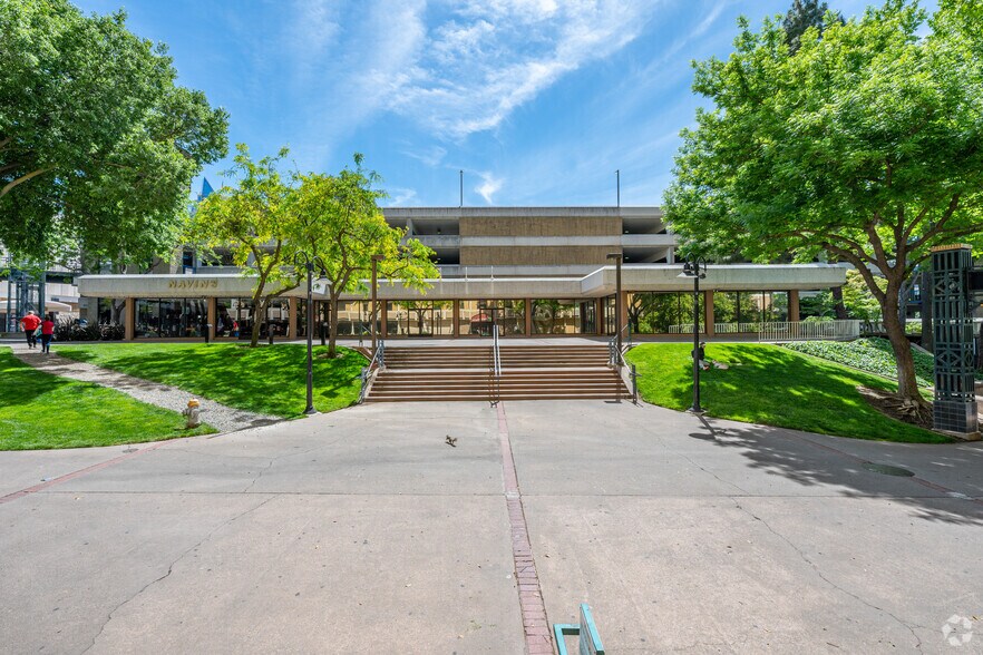 Primary Photo Of 577 L St, Sacramento Unknown For Lease