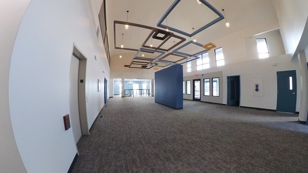 More Photos Of 3809 E 82nd St, Indianapolis Freestanding For Lease