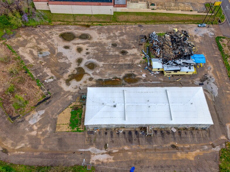 More Photos Of 3955 Clay St, Vicksburg Hotel For Sale