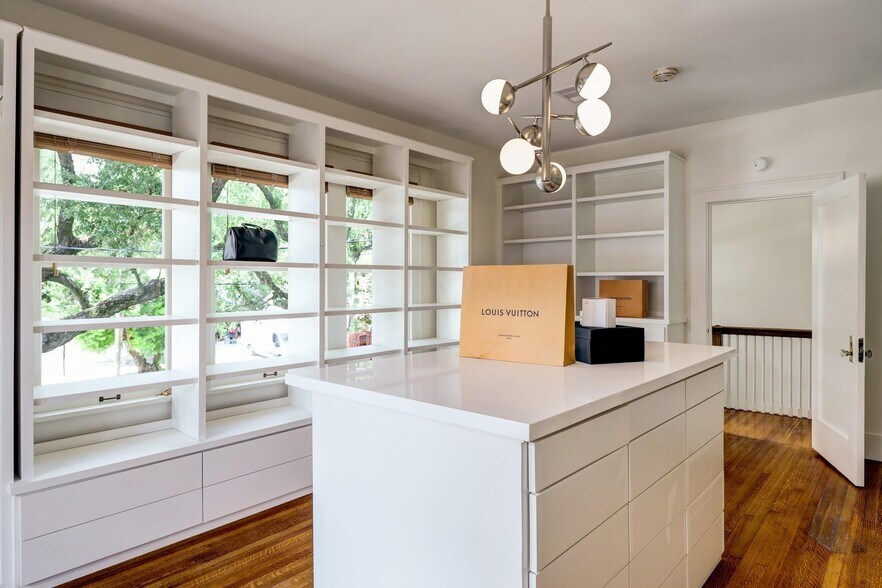 More Photos Of 414 Branard St, Houston Medical For Sale