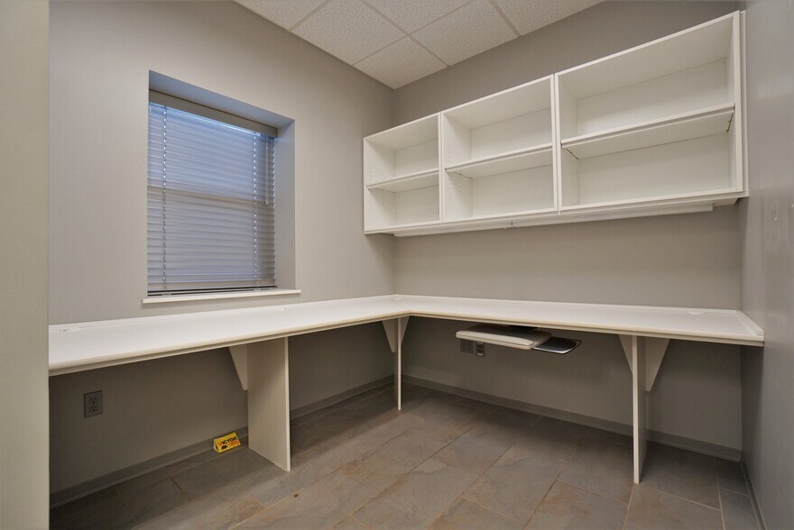 More Photos Of 248 Production Rd, Clinton Office Residential For Sale