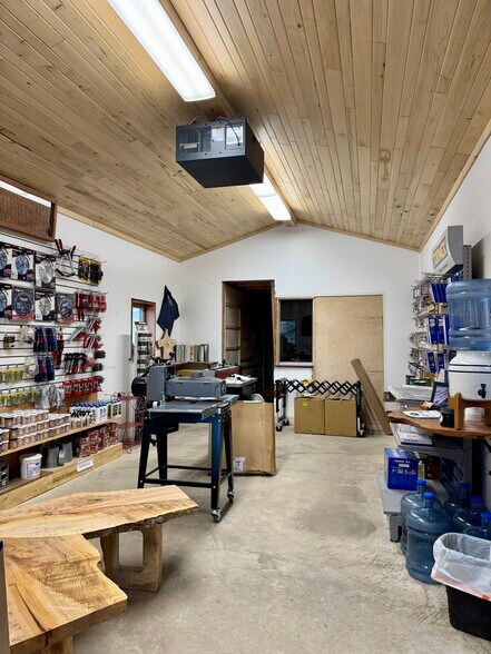 More Photos Of 600 N Old Steese Hwy, Fairbanks Warehouse For Sale