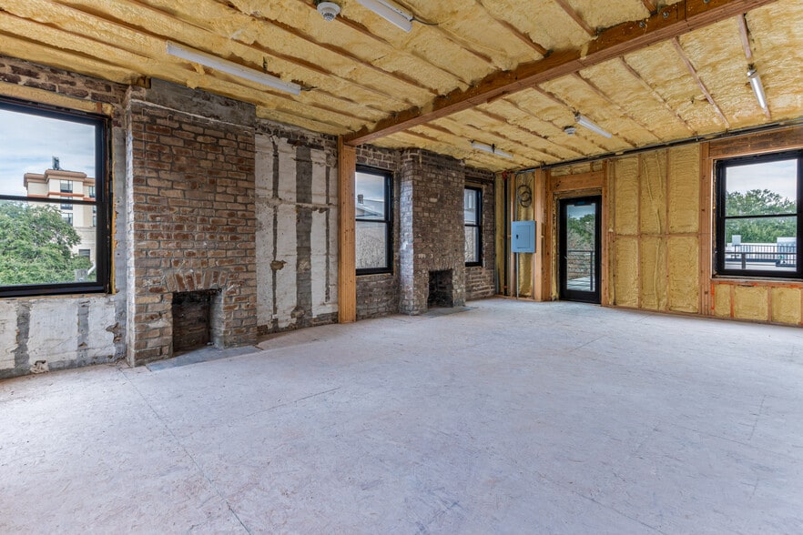 More Photos Of 30-32 Martin Luther King Jr Blvd, Savannah Restaurant For Lease