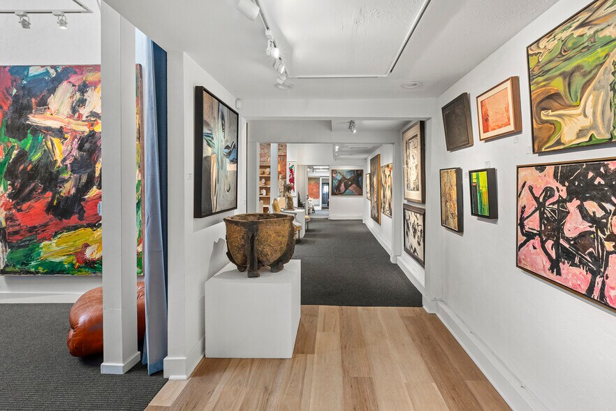 More Photos Of 712-714 Montgomery St, San Francisco Storefront Retail Office For Sale