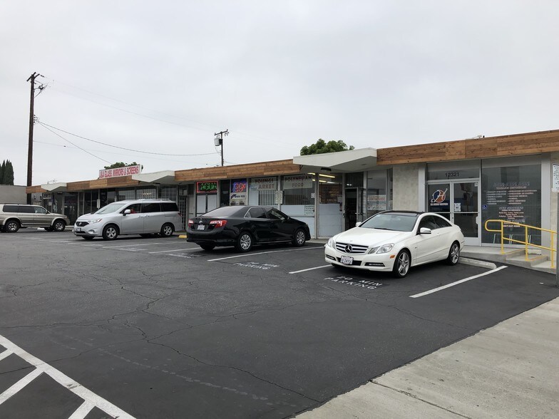 More Photos Of 12301-1232 Westminster Ave, Santa Ana Storefront Retail Office For Lease