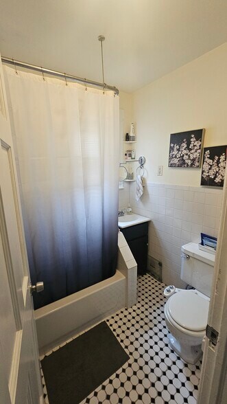 More Photos Of 79 Wessington Ave, Garfield Apartments For Sale