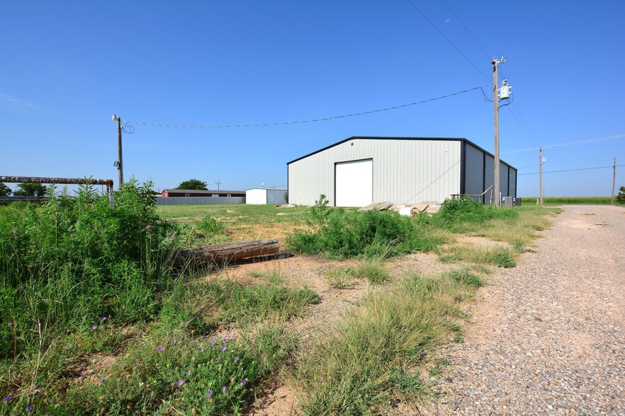 More Photos Of 1511 Private Road 7325, Lubbock Warehouse For Sale