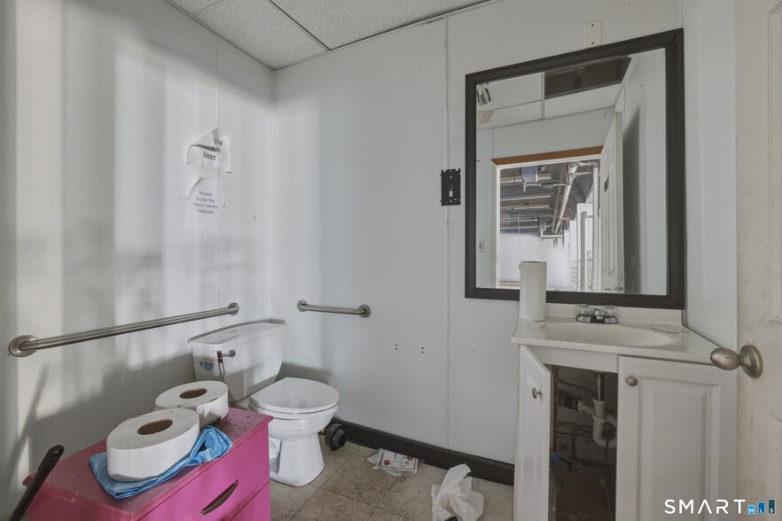 More Photos Of 1930 Silas Deane Hwy, Rocky Hill Freestanding For Sale