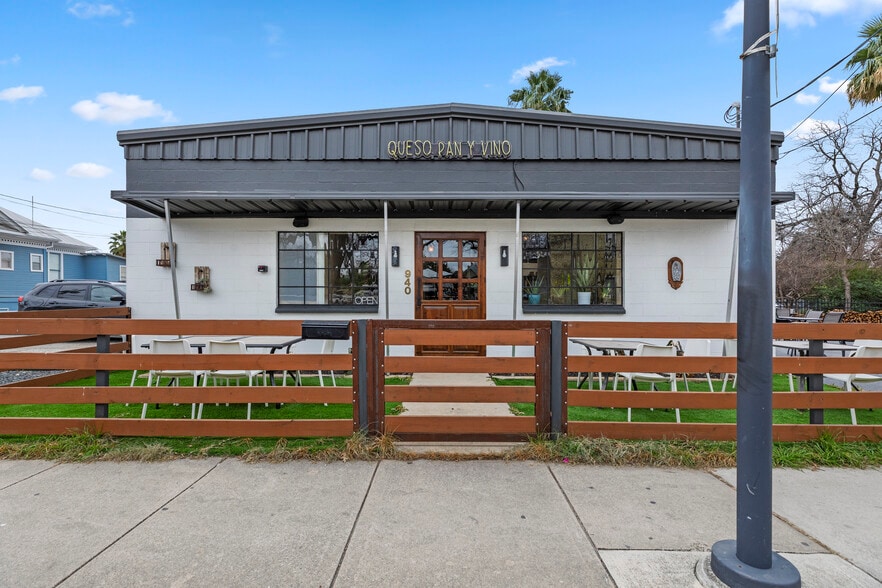 More Photos Of 940 S Alamo St, San Antonio Freestanding For Lease