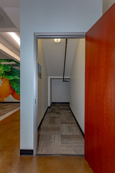 More Photos Of 10730 Bell Ct, Rancho Cucamonga Warehouse For Lease