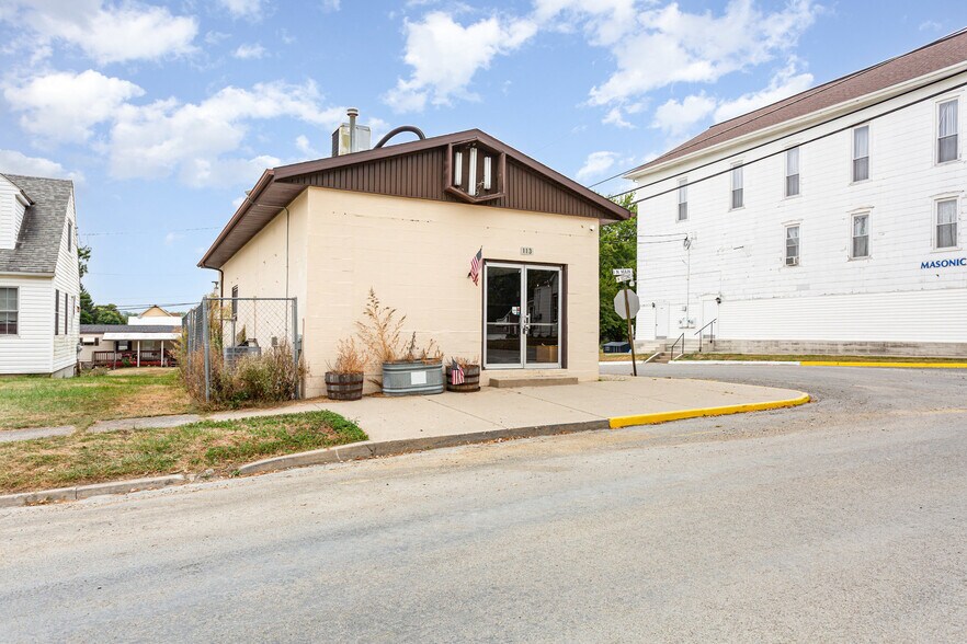 More Photos Of 113 Main St, Christiansburg Restaurant For Sale
