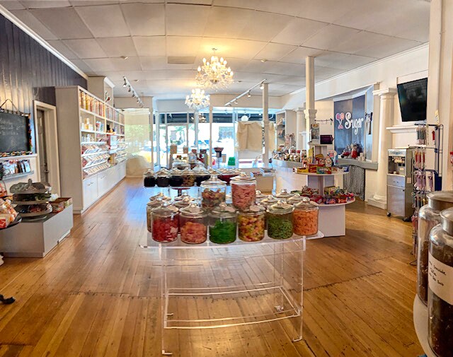 More Photos Of 528-530 San Anselmo Ave, San Anselmo Storefront For Lease