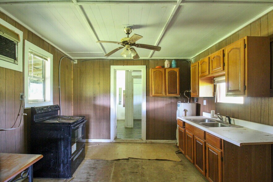 More Photos Of 386 County Road 784, Buna Land For Sale