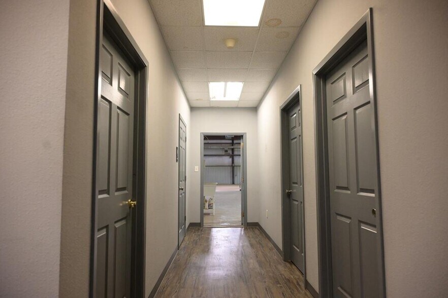 More Photos Of 3619 E State Highway 158, Midland Warehouse For Sale