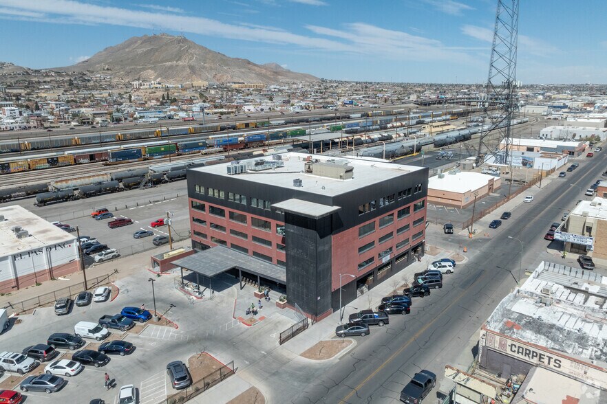 More Photos Of 1125 Texas Ave, El Paso Medical For Sale