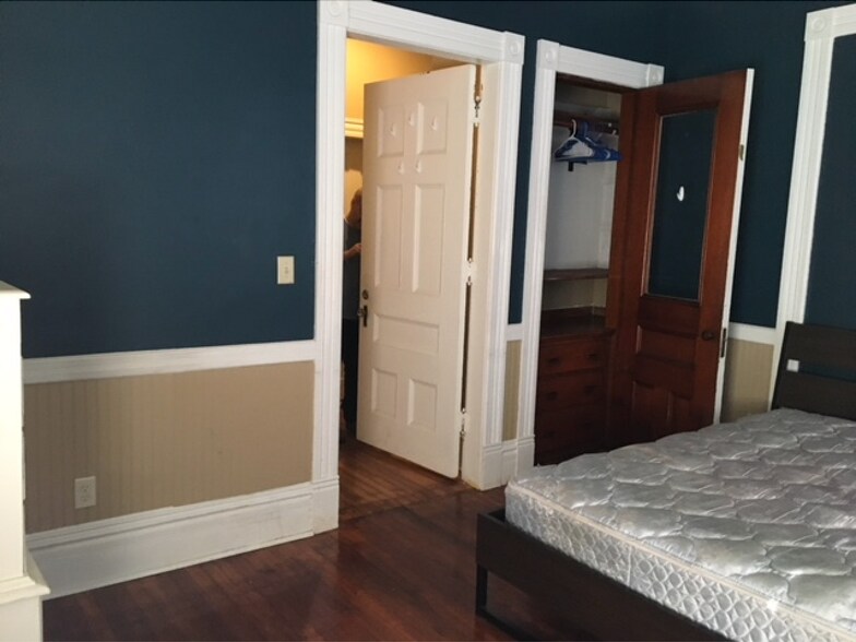 More Photos Of 71 Vine St, New Britain Apartments For Sale