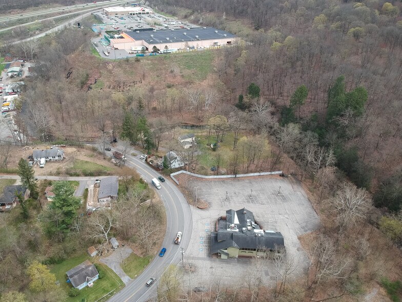 More Photos Of 634 Camp Horne Rd, Pittsburgh General Retail For Sale