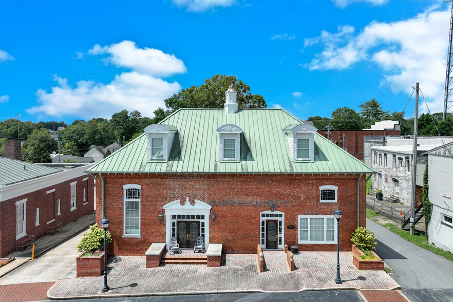 Primary Photo Of 55 Scott St, Buford Office For Lease