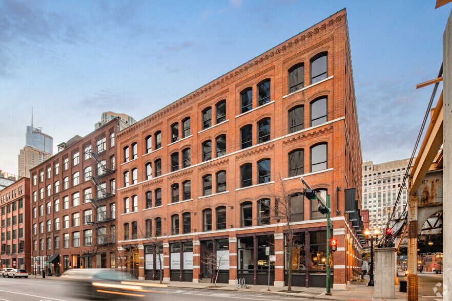 More Photos Of 225 W Illinois St, Chicago Loft Creative Space For Lease