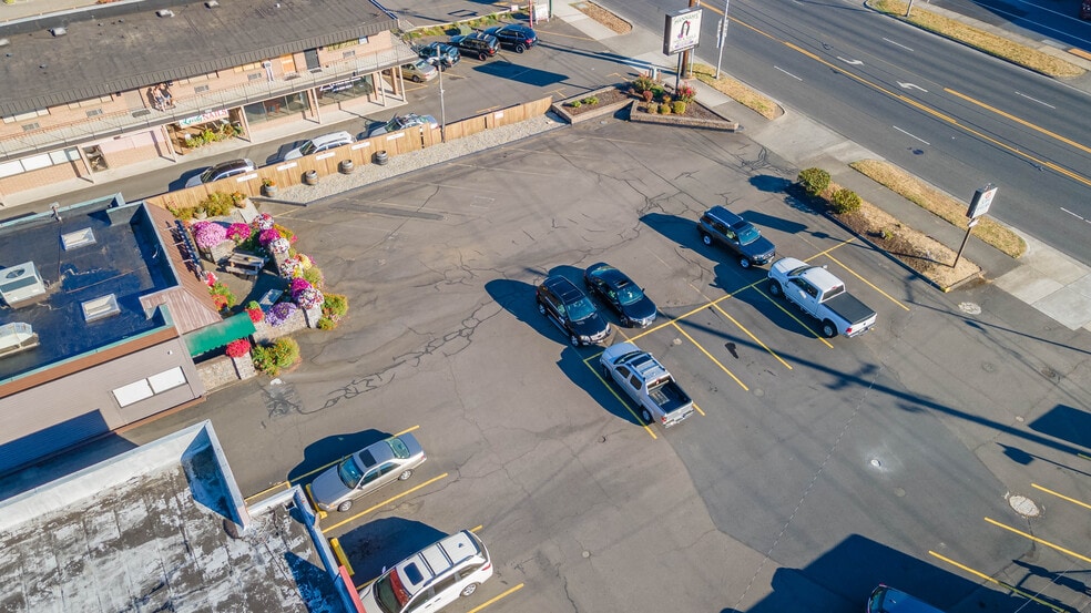 More Photos Of 1304 Ocean Beach Hwy, Longview Storefront Retail Office For Sale