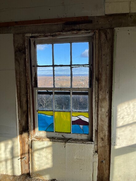 More Photos Of 156 Mount Zion Rd, Marlboro Flex For Sale