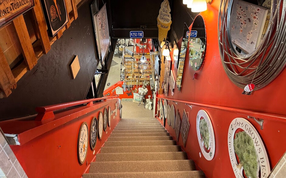 More Photos Of 4195 12 Mile Rd, Berkley Storefront Retail Office For Sale