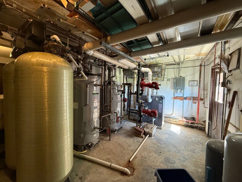 More Photos Of 702 Cedar Ave, Laurel Multifamily For Sale