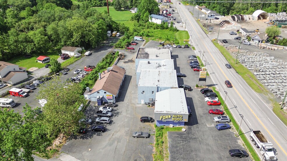 More Photos Of 2705 Belair Rd, Fallston Auto Repair For Lease