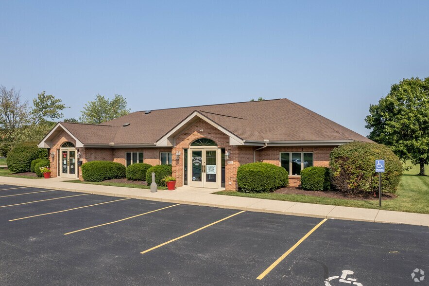 More Photos Of 1920-1930 Commerce Center Blvd, Fairborn Office For Lease