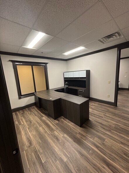 More Photos Of 3325 Aspen Grove Dr, Franklin Loft Creative Space For Sale